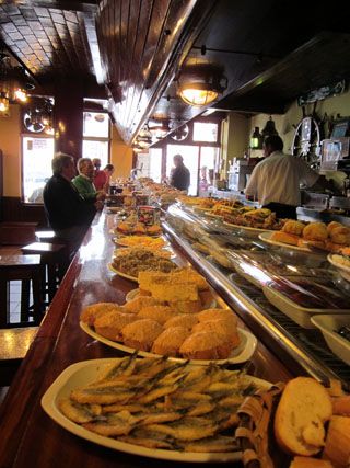 Barra Pinchos restaurante Marinero Castro Urdiales