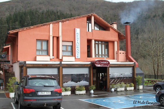 Edificio Restaurante Parrila El Carmen Cosio