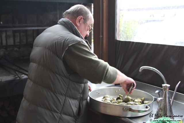 Alcachofas a la brasa con almejas Restaurante Parrila El Carmen Cosio
