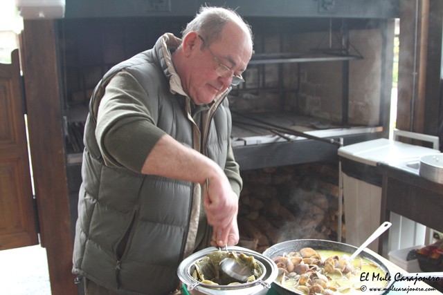 Alcachofas a la brasa con almejas Restaurante Parrila El Carmen Cosio
