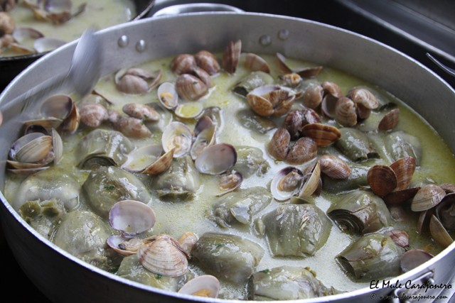 Alcachofas a la brasa con almejas Restaurante Parrila El Carmen Cosio