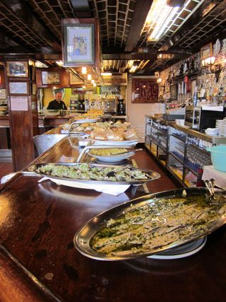 Barra pinchos Segoviano Restaurante Castro Urdiales