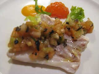 Lomo de merluza con vinagreta de trufa