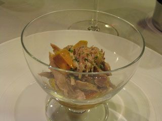 Perdiz roja escabechada con verduras y setas