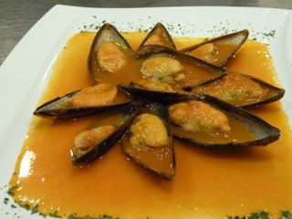 tapas brocheta mejillon
