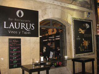 2011_log_taplaurus_001