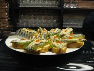 2011_log_taplaurus_001