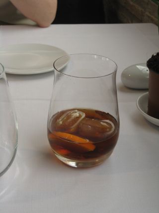 2011_moncalvillo_002