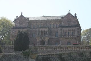 Palacio de Sobrellano restaurante Marisqueria Quique Comillas Cantabria