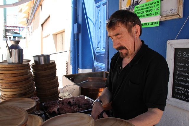 2013 06 pulpo cocinero 002