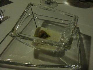 Bienvenida Aperitivo ajoblanco y chicharro marinado Puente Arce Restaurante El Nuevo Molino