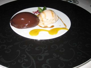 Helado de praliné y queso Puente Arce Restaurante El Nuevo Molino