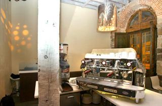 2010_cava_001