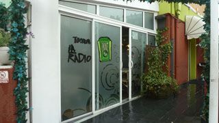 2012 01 laradio 002