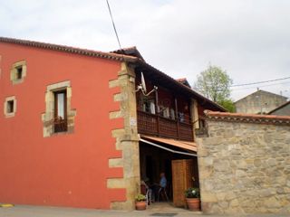 Fachada Casa Cofiño Restaurante Caviedes
