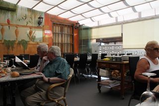 2012 08 la radio 001