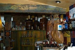 Interior Barra la Cecilia Restaurante Santander