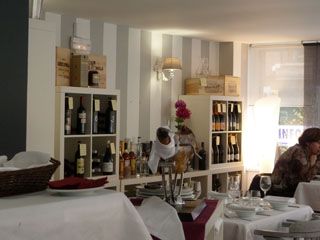 2012 04 vinoteca 004