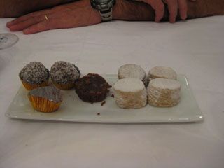 petit four restaurante San Roman Escalante