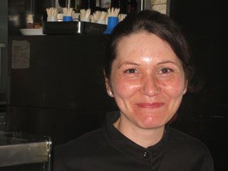 Camararera muy simpatica Restaurante la Compañia Santande