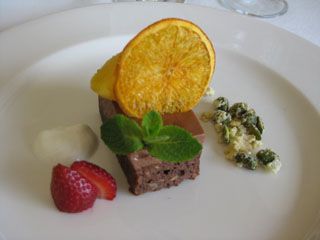 Brownie con garrapiñada de pistacho El Serbal Santander Restaurante