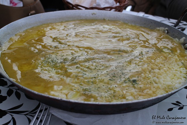 Arroz con bacalao al pil pil Restaurante Arrnia Loungue