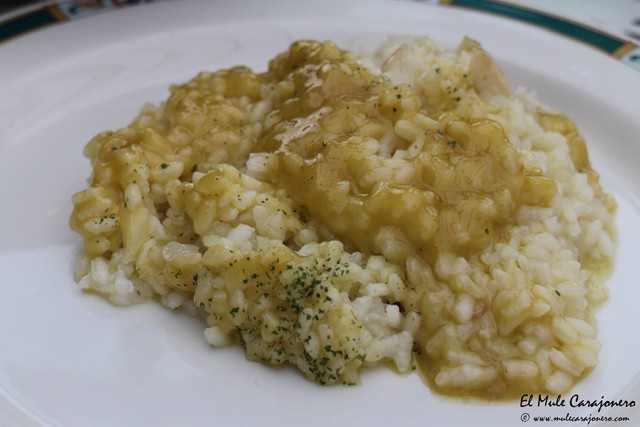 Arroz con bacalao al pil pil Restaurante Arrnia Loungue