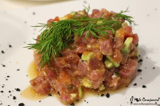 Tartar de atún aguacate y tomate Puerta 23 restaurante Santander