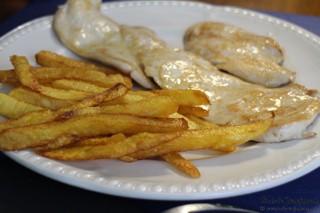 Filete de pollo con patatas Restaurante Tinin Puente Arce 