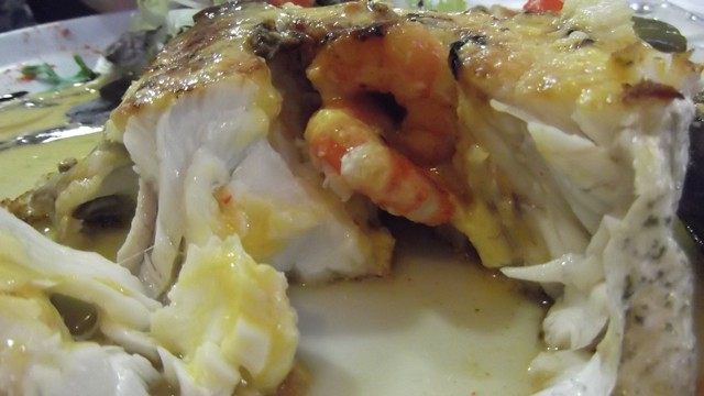 Merluza a la Ondarresa restaurante La Barca de Treto