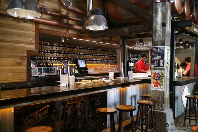 Santander Cerveceria Cruz Balnca