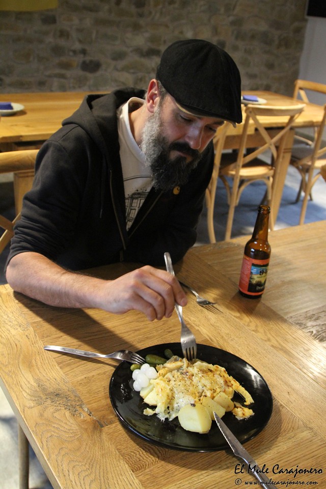 Queso asadero pasiego en la Jarradilla Valles Pasiegos Cantabria
