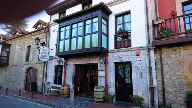 Restaurante los Gallos Escalante Cantabria