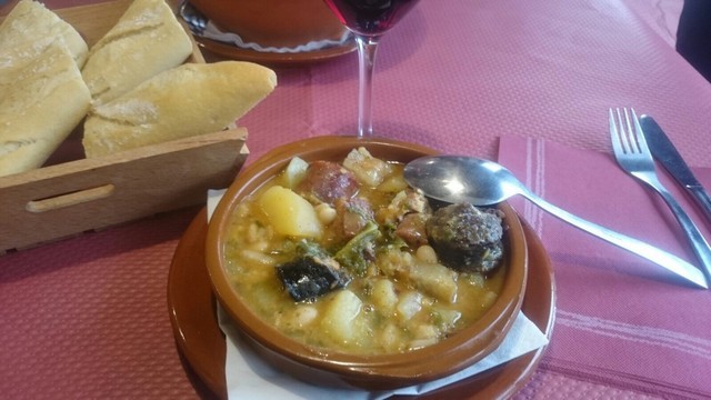 taberna puente cocido montanes