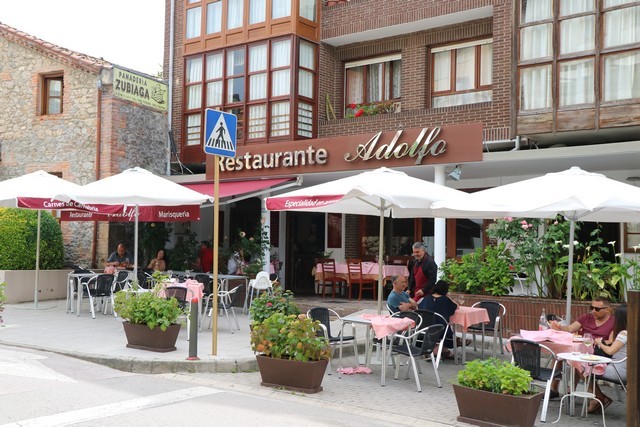 Marisqueria Adolfo Comillas entrada al restaurante