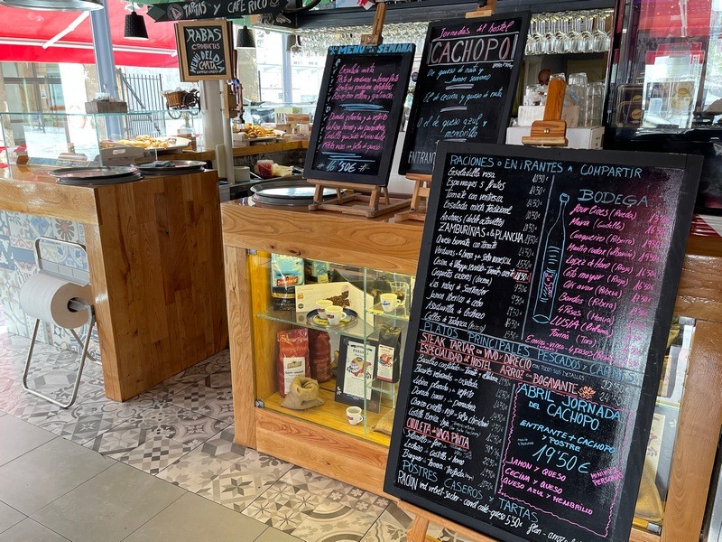 El Hostel & Co