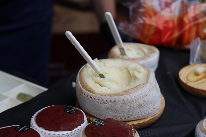 Feria del queso Pesquera