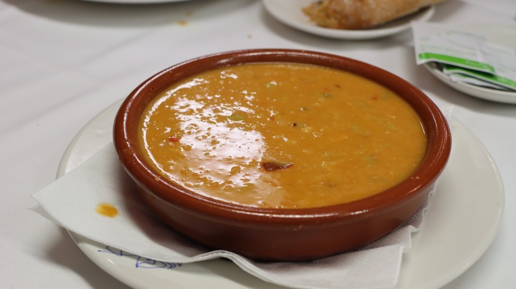 Pochas con centollo