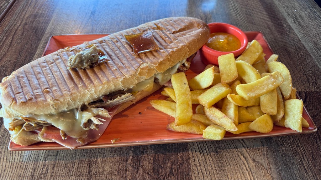 Sándwich Cubano La Barruca