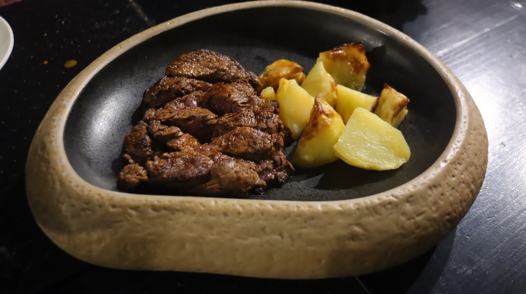Solomillo de ternera marinado en salsa anticuchera Nolula Torrelavega