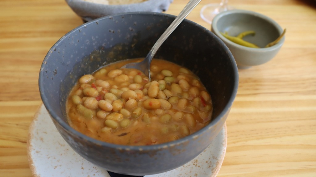 Pochas con bacalao