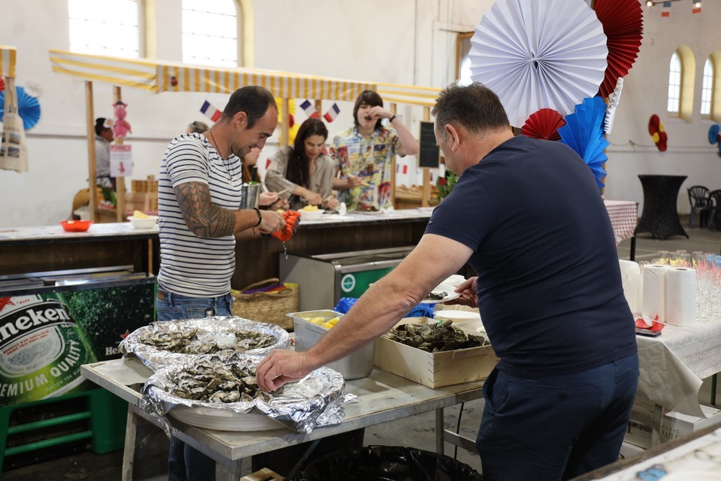 Feria Productos Franceses en Sarón 